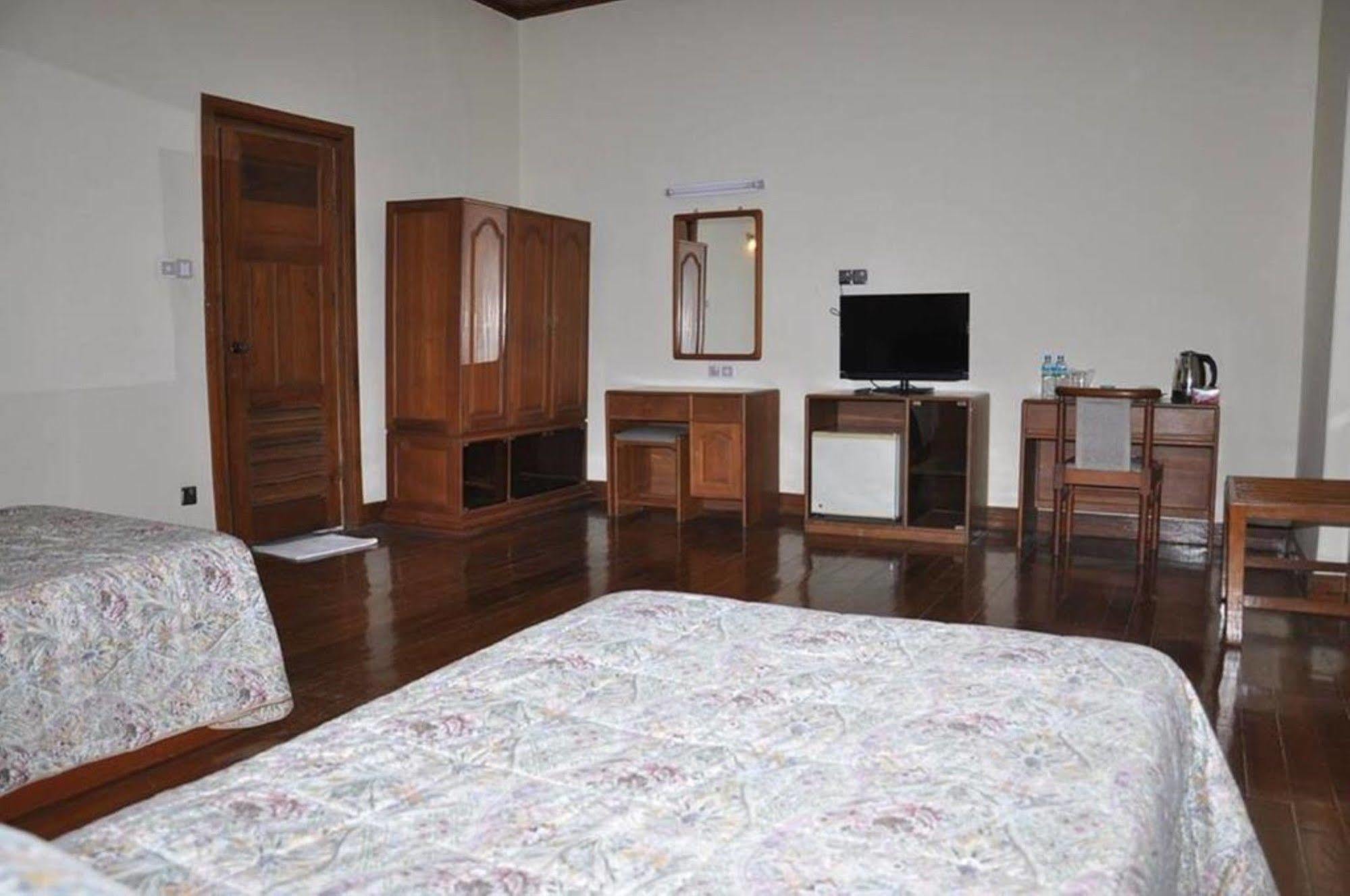 Orchid Nan Myaing Hotel พินอูลวิน ภายนอก รูปภาพ